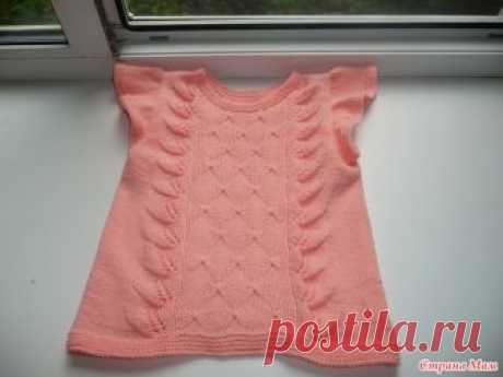 Летний топ "Листики - букашки" спицами. Добрый всем день! Я опять к вам с обновкой для внученьки. Вязала я этот топик по описанию Татьяны ( tatmart) https://www.stranamam.ru/  Связала по её описанию уже третью вещь.