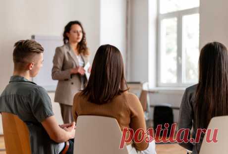 Работник вправе не приходить на мероприятие, проводимое работодателем в выходной день.
Выходной день — это не просто перерыв между трудовыми обязанностями, а время, которое законно предназначено для отдыха и восстановления сил. Подробнее в данной статье.
Изображение от freepik