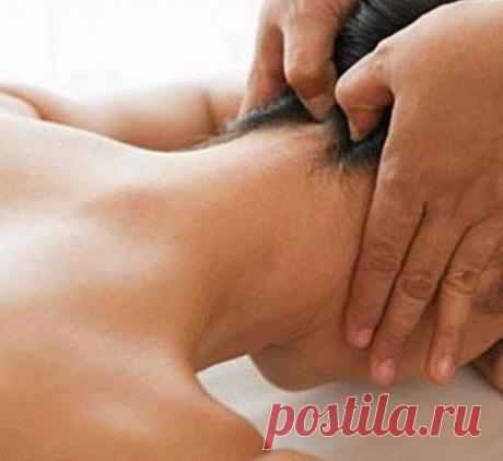 Эта гимнастика для шеи творит чудеса Экология здоровья. Гимнастика для шеи — четыре шага к гибкости и красоте.
Всего четыре упражнения, которые кажутся банальными на первый взгляд, при регулярном выполнении помогут подтянуть кожу шеи, нормализовать сон и даже избавиться от болей в шейном отделе позвоночника и головных болей. 
