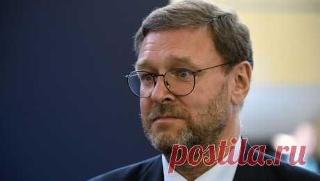 В Совфеде РФ назвали актом терроризма расправу над экс-депутатом Рады Кивой. Расправа над бывшим депутатом Верховной рады Ильей Кивой является актом государственного терроризма, ответственность за который несут украинские власти. Такое заявление в ходе заседания Совета Федерации РФ сделал вице-спикер верхней палаты ...
