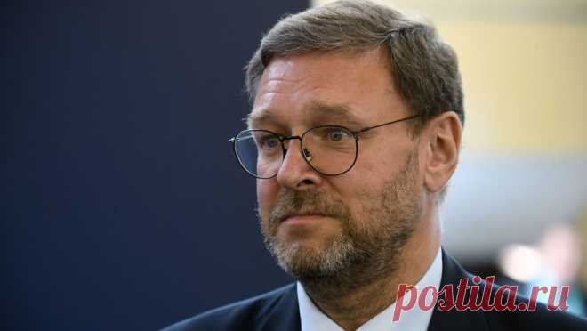 В Совфеде РФ назвали актом терроризма расправу над экс-депутатом Рады Кивой. Расправа над бывшим депутатом Верховной рады Ильей Кивой является актом государственного терроризма, ответственность за который несут украинские власти. Такое заявление в ходе заседания Совета Федерации РФ сделал вице-спикер верхней палаты ...