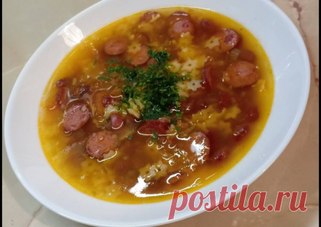 Итальянский суп с фасолью и сосисками