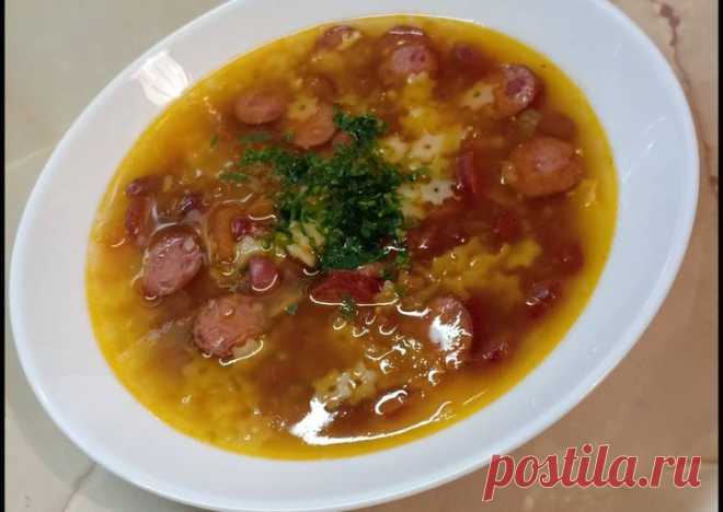 Итальянский суп с фасолью и сосисками