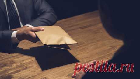 В Санкт-Петербурге задержали помощника главы МЧС по делу о хищениях. В Санкт-Петербурге был задержан помощник главы министра чрезвычайных ситуаций Станислав Орлов, а в его квартире на Варшавской улице, а также в доме в Сестрорецке были проведены обыски. Об этом сообщает 47news. Отмечается, что задержание ...