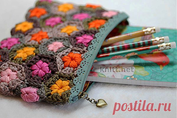 Косметичка крючком из шестиугольных мотивов | knitt.net