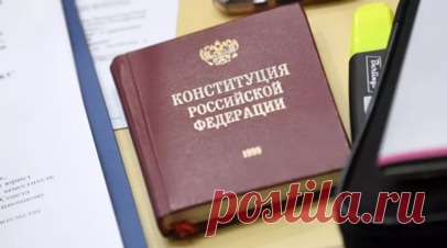 Юрист объяснил, что грозит исколовшей циркулем второклассника учительнице. Иван Соловьёв, доктор юридических наук, профессор, заслуженный юрист России в беседе с RT рассказал о том, что грозит учительнице из Асбеста, которая исколола руку второкласснику в наказание за то, что он поцарапал одноклассницу. Читать далее
