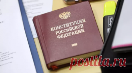 Юрист объяснил, что грозит исколовшей циркулем второклассника учительнице. Иван Соловьёв, доктор юридических наук, профессор, заслуженный юрист России в беседе с RT рассказал о том, что грозит учительнице из Асбеста, которая исколола руку второкласснику в наказание за то, что он поцарапал одноклассницу. Читать далее