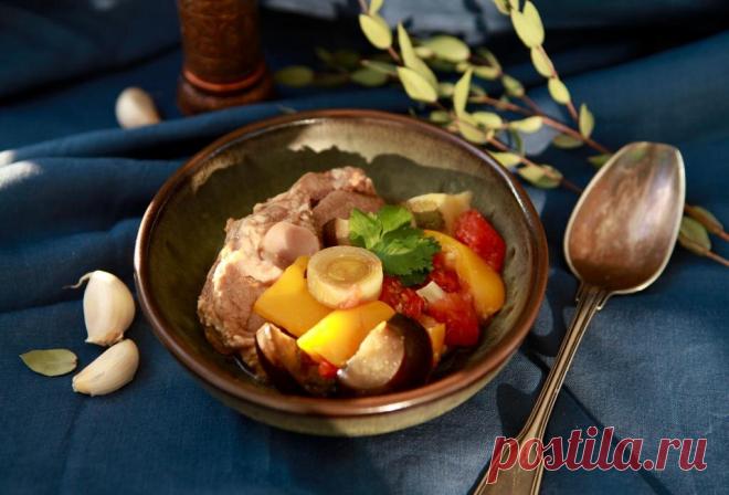 Как добиться того, чтобы лишняя вода вовремя уходила из организма: 7 основных причин задержки жидкости и 14 полезных продуктов | Nice&Easy | Дзен