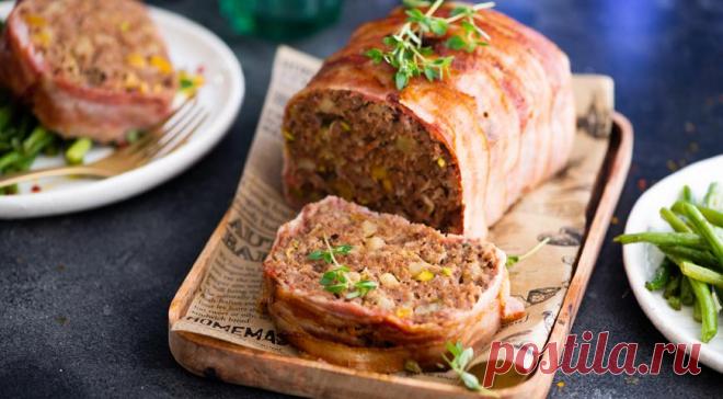 Рождественская мясная запеканка с фисташками
 Мясная запеканка, мясной хлеб не пользуются особой популярность, а зря. Попробуйте приготовить вот такую «буханку» из мяса и, возможно, она станет вашим фирменным праздничным блюдом. ИНГРЕДИЕНТЫ 500 г мякоти говяжьей лопатки 600–700 г мякоти свиной шейки 300 г длинных ломтиков копченого бекона 2 крупных яйца С0 + 2 желтка 1 небольшой кабачок или цукини 1 […]
Читай дальше на сайте. Жми подробнее ➡