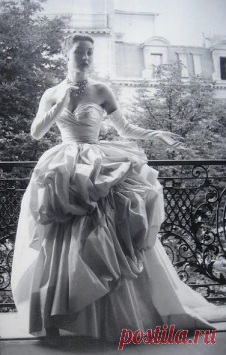 Вечернее платье от Christian Dior, 1953 г. / Путь моды
