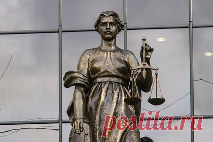 В России дочери экс-военного отказали в выплатах после его отъезда на Украину