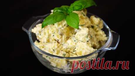 Готовлю этот салат, когда нет времени. Бюджетный и вкусный салат с картошкой. Ингредиенты:➊ Картошка - 1 кг➋ Маринованные огурцы - 200 г➌ Петрушка - 15 г➍ Майонез - 170 г➎ Горчица - 60 г➏ Соль - по вкусу➐ Черный перец - по вкусу