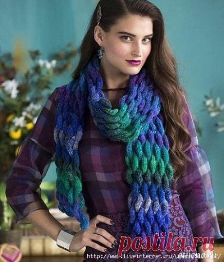 Красивый объемный «плетеный» шарф