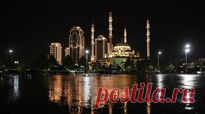 Кадыров сообщил, что при атаке БПЛА на «Грозный-Сити» никто не пострадал. Глава Чечни Рамзан Кадыров сообщил, что при атаке украинского беспилотника на одно из зданий высотного комплекса «Грозный-Сити» никто не пострадал. Об этом он написал в своём Telegram-канале. Читать далее