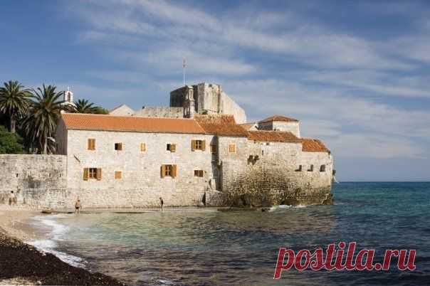 Momir Matkovics Fotos | Facebook
old town