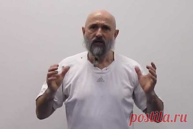 Растяжка «На долгую жизнь и вечную красоту»: целитель рассказал, что нужно делать. Гимнастика здоровья от Александра Дроженникова. — Домашние