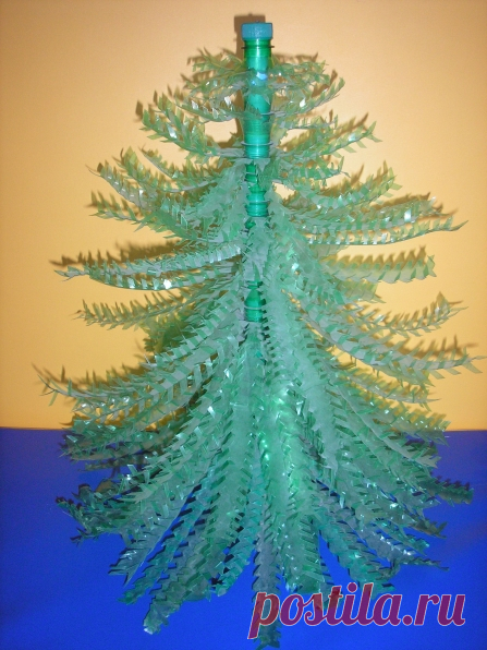 Изготовление елочки из пластиковых бутылок. Воспитателям детских садов, школьным учителям и педагогам - Маам.ру