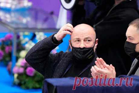 Жулин стихами о неведомой зверушке оценил небинарного фигуриста на Олимпиаде. Двукратный призер Олимпийских игр в танцах на льду, тренер Александр Жулин высказался о реакции на его оскорбления в адрес американского фигуриста Тимоти Ледюка, который станет первым небинарным спортсменом на Олимпиаде в Пекине. «То ли чушка, то ли мушка, то ли неведома зверушка», — оценил он спортсмена.