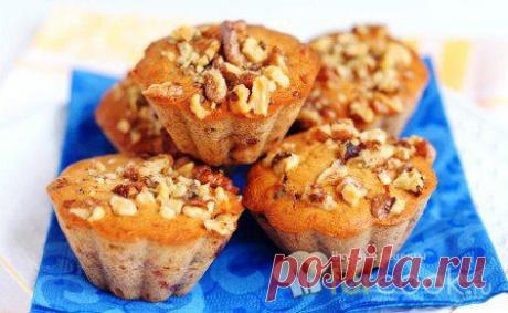 МЕДОВЫЕ КЕКСЫ С ОРЕХАМИ И БАНАНАМИ