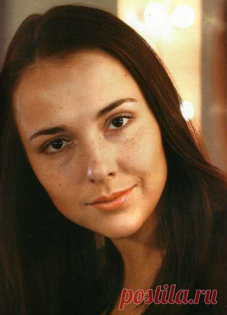 Елена Панова