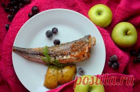 Хек, запеченный с яблоками - пошаговый рецепт с фото - как приготовить, ингредиенты, состав, время приготовления - Mail Леди