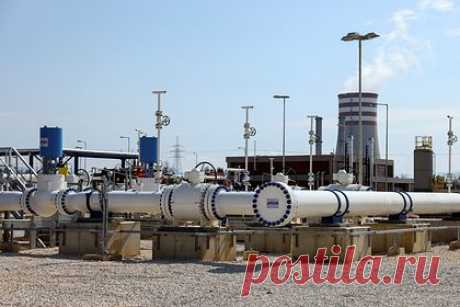 Еврокомиссия предложила ввести постоянные совместные закупки газа. Евросоюз хочет осуществлять совместные закупки газа на постоянной основе. На данный момент такие закупки газа являются временной кризисной мерой, направленной на предотвращение скачков цен на энергоносители. Еврокомиссия предлагает расширить ее действие, включив в нее закупку водорода и декарбонизированных газов.