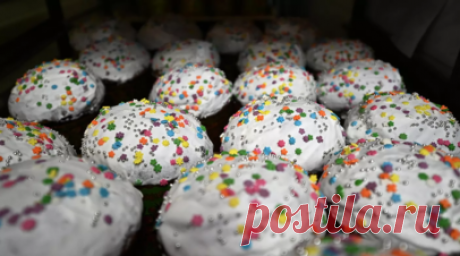 Врач Кашух: на Пасху здоровому взрослому человеку лучше съесть не более трёх яиц. Екатерина Кашух, врач-гастроэнтеролог, рассказала RT, в каком количестве можно есть пасхальные куличи и яйца. Читать далее