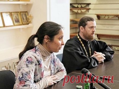 То, о чем мы думаем во время молитвы, показывает, чем мы связаны / Православие.Ru Почему человек боится жизни?», «Как понять, от чего ты зависишь?», «Чем свобода отличается от вседозволенности?» — эти и другие вопросы смогли задать руководителю информационно-издательского отдела Саратовской епархии игумену Нектарию (Морозову) собравшиеся на презентацию его новой книги «Путь к свободе. О зависимости от вещей, людей и мнений».