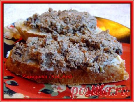 Паштет из печени с грецкими орехами и черносливом