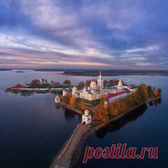 Нилово-Столбенская пустынь. Главная точка притяжения на Селигере. Мужской монастырь, основанный в 1594г.
❀Этот Удивительный Мир ❀