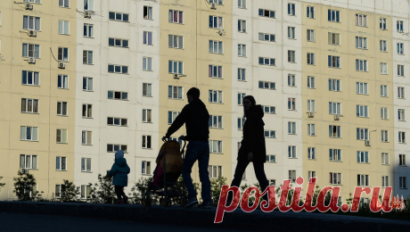 Мужчина попытался поцеловать двухлетнего ребенка в парке. Под Парижем арестовали мужчину, подозреваемого в сексуальном насилии над маленьким ребенком. Об этом сообщает Actu17. Инцидент произошел 6 декабря в департаменте О-де-Сен. Двухлетний ребенок находился в парке со своим родственником, когда ...