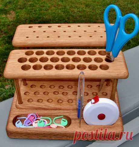 The "Elite" Crochet Hook Organizer Workstation From Chetnanigans by Chetnanigans on Etsy https://www.etsy.com/listing/235865933/the-elite-crochet-hook-organizer