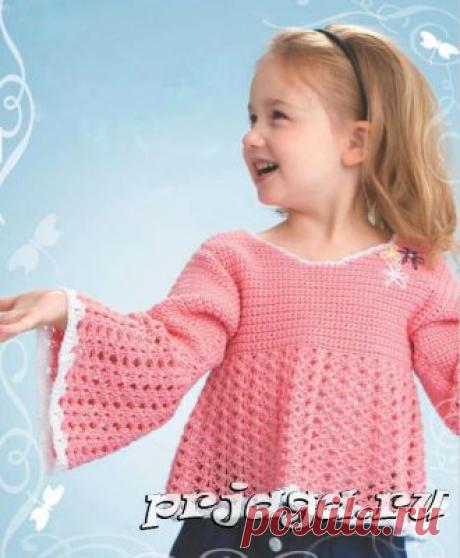 Ажурная детская кофточка крючком