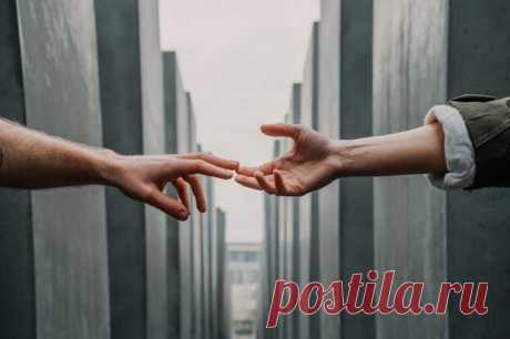 Как не надо поддерживать близких? - Радио «Romantika» - медиаплатформа МирТесен Вы знаете, как правильно поддержать человека в трудную минуту? Оказывается, есть важные нюансы в этом важном деле. Рано или поздно мы все оказываемся в сложной ситуации, когда нам нужна поддержка близкого человека или, наоборот, близкому человеку нужна поддержка от нас. Весь мир проживает сейчас