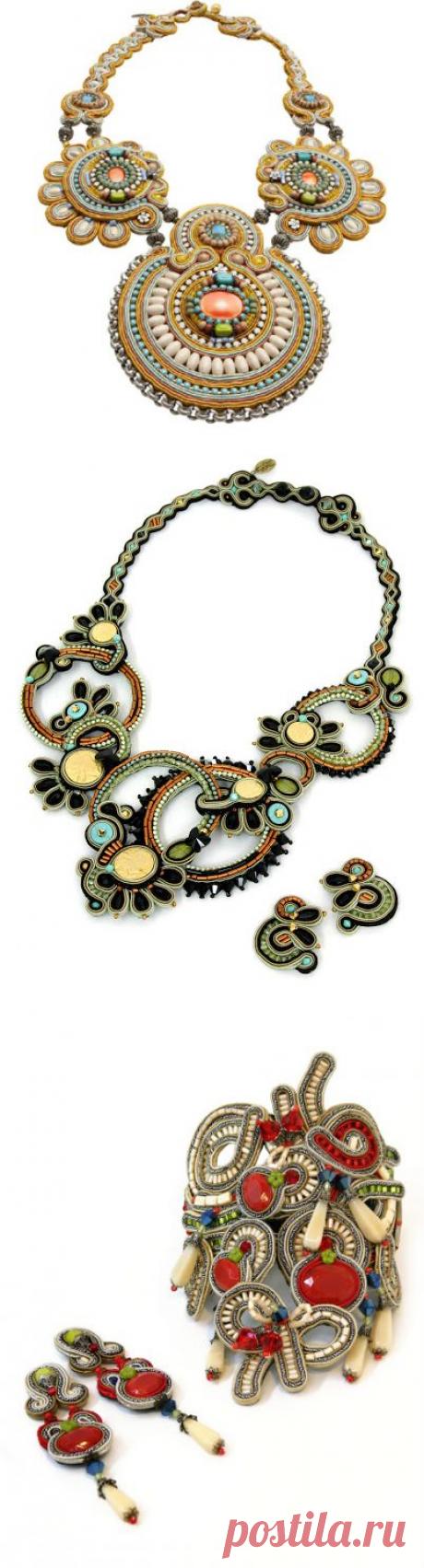 Dori Csengeri - дизайнер украшений из сутажа