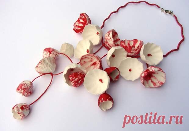 Удивительные украшения из мокрой бумаги от Alessandra Fabre Repetto
Alessandra Fabre Repetto — эко-дизайнер из Рима. Alessandra всегда любила природу, животных,...
Читай дальше на сайте. Жми подробнее ➡