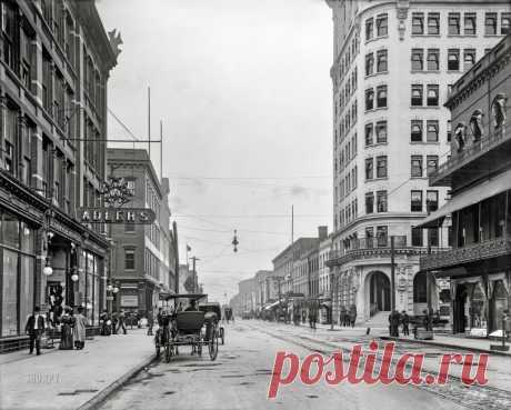A is for Adler's: 1907 Savannah, Georgia, 1907. "Broughton Street looking west." With a view of the department store founded by Leopold Adler at the corner of Broughton and Bull.