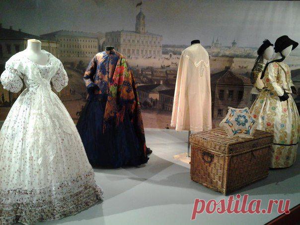 Style List: Экскурсия по выставке «Мода в зеркале истории. XIX-XXвв.» с Александром Васильевым