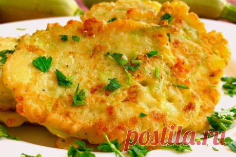 Вкусные кабачковые оладьи – рецепт питательный и низкокалорийный
