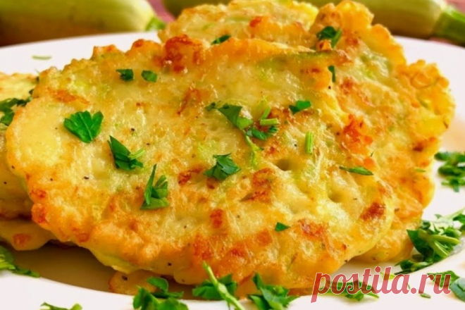 Вкусные кабачковые оладьи – рецепт питательный и низкокалорийный