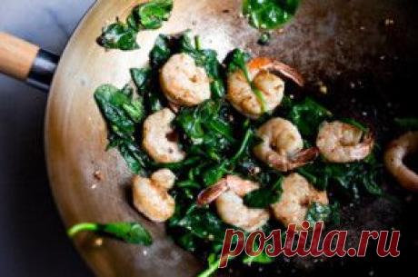 Креветки со шпинатом