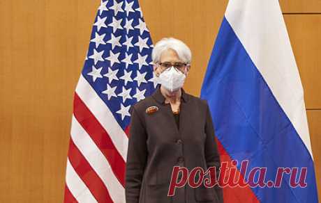 Шерман: США обсуждают с союзниками возможность введения ограничений на экспорт в Россию. Дипломат указала, что США ведут интенсивные переговоры с партнерами и союзниками по поводу экспортного контроля