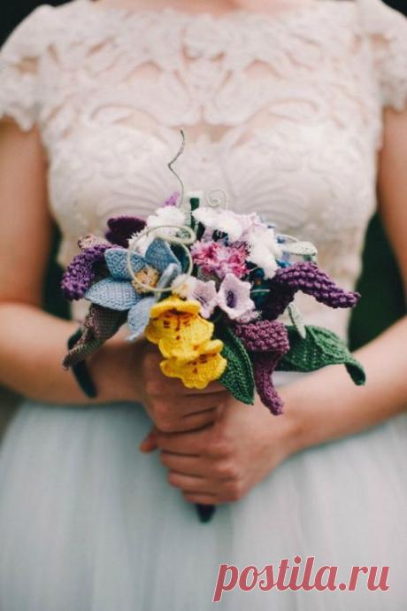 Свадебные букеты, вязаные крючком: памятный подарок на всю жизнь