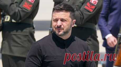 В ГД связали слова Зеленского о делегации России с желанием помешать переговорам. Владимир Зеленский, как и ожидалось, решил придраться ко всему, что связано с участием России в переговорах, подчеркнул в беседе с RT член комитета Госдумы по международным делам Дмитрий Белик. Читать далее
