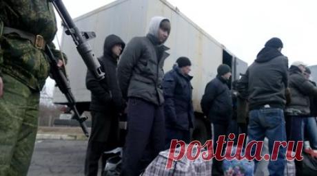 Снайпер ВС России: ВСУ под Артёмовском сдаются в плен из-за плотного огня. На Артёмовском направлении Вооружённые силы Украины сдаются в плен российской армии из-за плотного снайперского и артиллерийского огня со стороны российских войск. Читать далее