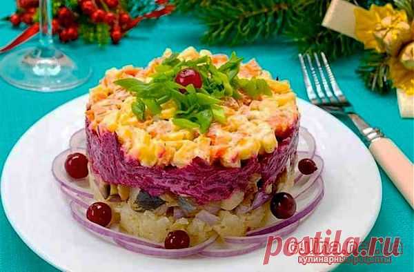 Вкусный салат с сельдью и сыром