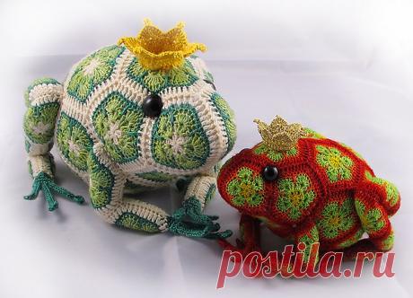 Heidi Bears и ее вязаные игрушки. Африканский цветок (схема для пятиугольника) .