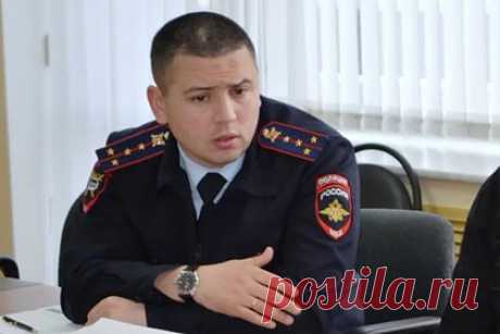 Защитивший диссертацию по овцеводству глава отдела ГИБДД осужден за взятки. Суд дал четыре года колонии бывшему начальнику отдела ГИБДД Новочеркасска Евгению Ганзенко. Следствие считает, что он получал взятки от подчиненных. Полицейский совмещал работу в ГИБДД с преподаванием в Донском государственном аграрном университете и даже защитил кандидатскую диссертацию по овцеводству.