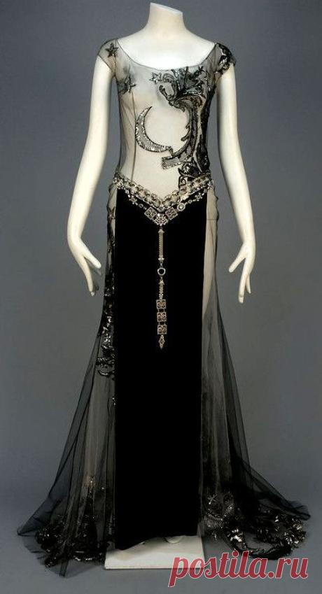 Found on threadingthroughtime.wordpress.com