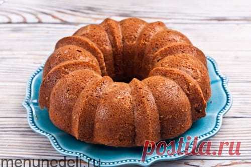 Рецепт кекса-кольца с грушами и орехами / Меню недели